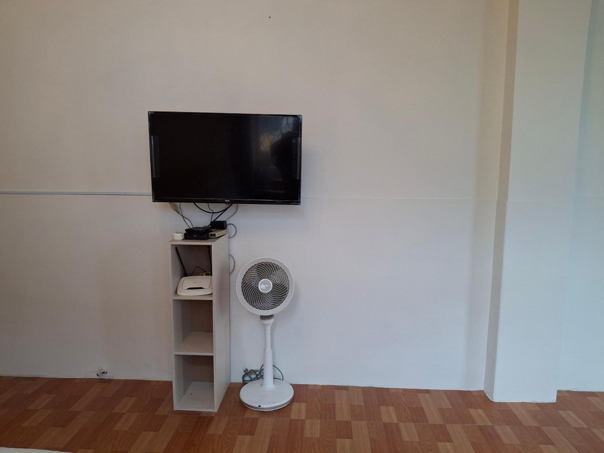 立秝禾 每層獨房 Villa為三樓以上全包層 亦可全包棟 Tainan Zimmer foto